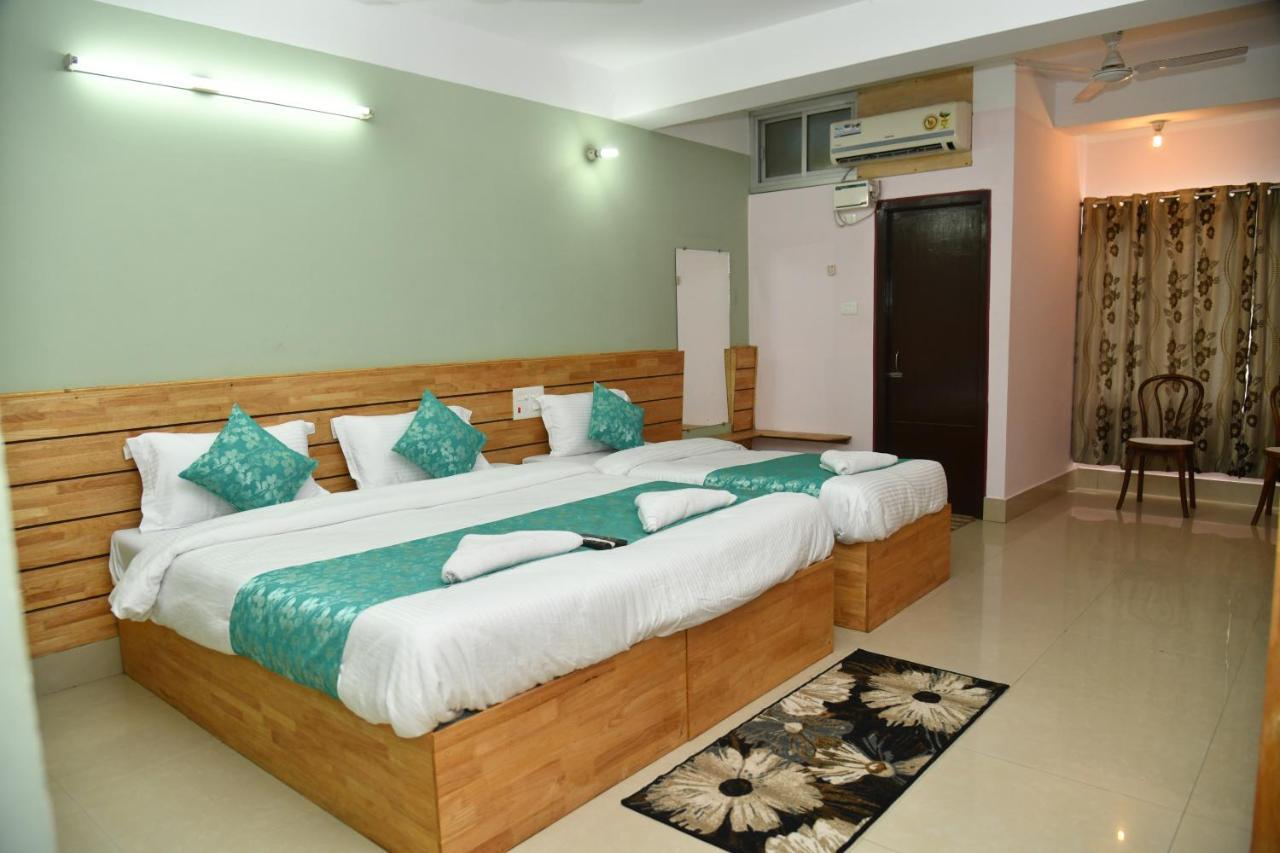 Hotel Sea Rock Jangli Ghat Bagian luar foto